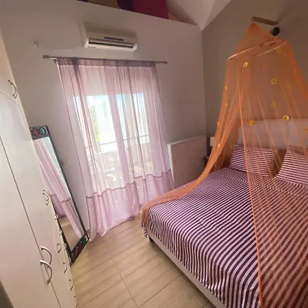Rafaella's Maisonette At Rafaella Apartment *