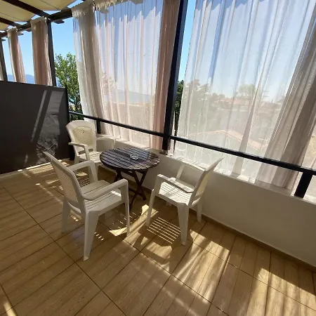 Rafaella's Maisonette At Rafaella Apartment *
